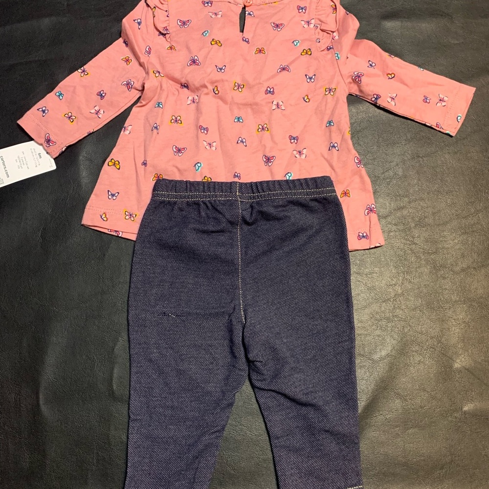 Carter’s Baby Set - Picture 2 of 2